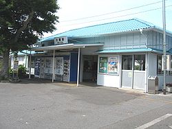 Oonuki-station-stationhouse.jpg