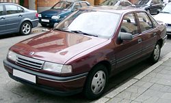 1988–19922 Opel Vectra A sedan.
