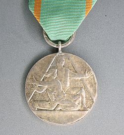 POL Medal for Sacrifice and Courage 02.JPG