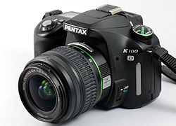 K100D with kit lens 18-55mm AL