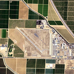 Shafter Airport-2006-USGS.jpg