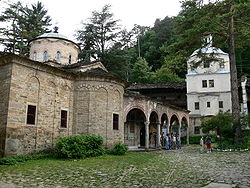 Troyan-monastery-imagesfrombulgaria.JPG