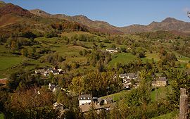 Bourg de Mandailles (Cantal).JPG