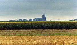 Chartres 1987.jpg