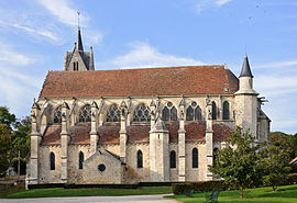 Collegiale Notre-Dame Crecy-la-Chapelle.jpg