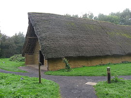 Jielbeaumadier asnapio maison neolithique vda 2010.jpg