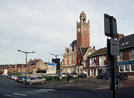 Moreuil place centrale 1.jpg