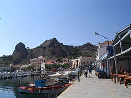 View of the promenade and the fortress.