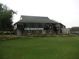 Bletchley Rugby and Cricket Club House - geograph.org.uk - 209843.jpg