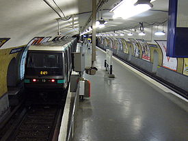 Metro Paris - Ligne 1 - Chateau de Vincennes (3).jpg