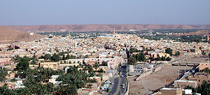 Panoramic view of Ghardaïa (Tagherdayt) with the dry bed of Wadi M'zab on the right side.