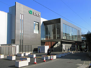 JR East Kawagoe Line Nisshin Station South Entrance 2011-02-22.JPG