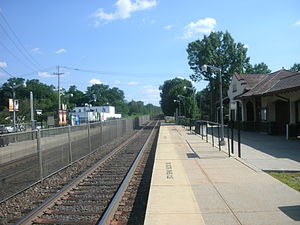 Mahwah Station - southbound.jpg