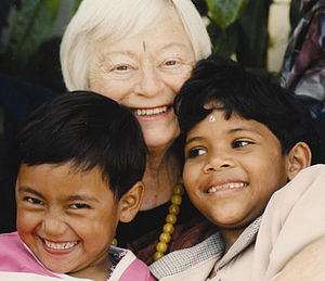 Olga Murray with NYOF children.jpg