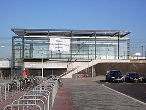 Station Den Haag Ypenburg dec 2005.jpg