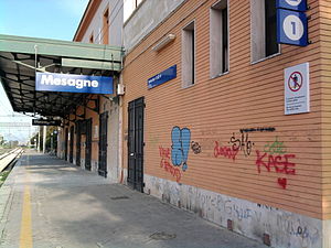 Stazione di Mesagne.jpg