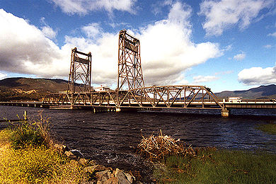 Bridgewater Bridge in 2002