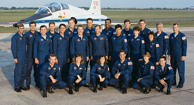 1990 NASA Astronaut Group.jpg