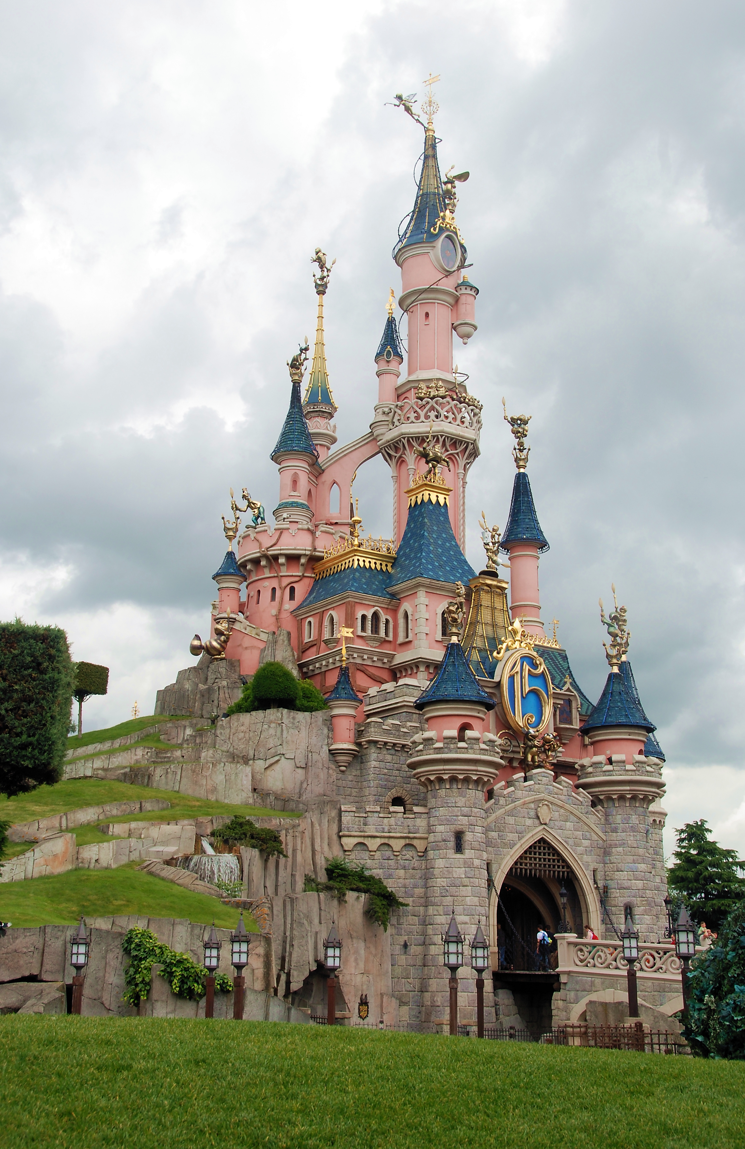 Château de la Belle au bois dormant — Wikipédia