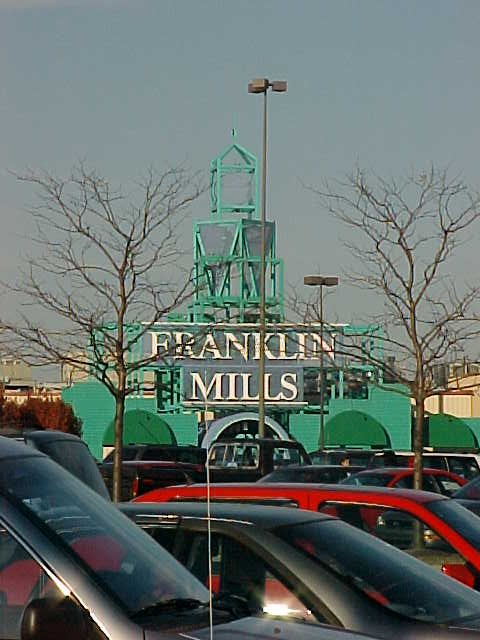 Mallmanac the day Franklin Mills opened - ™