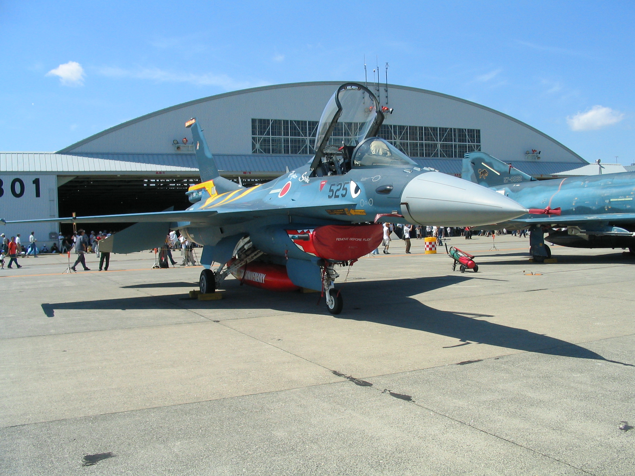 Самолет f 2. Японский истребитель Mitsubishi f2. Mitsubishi f-2. Митсубиси ф2. Японский f16.