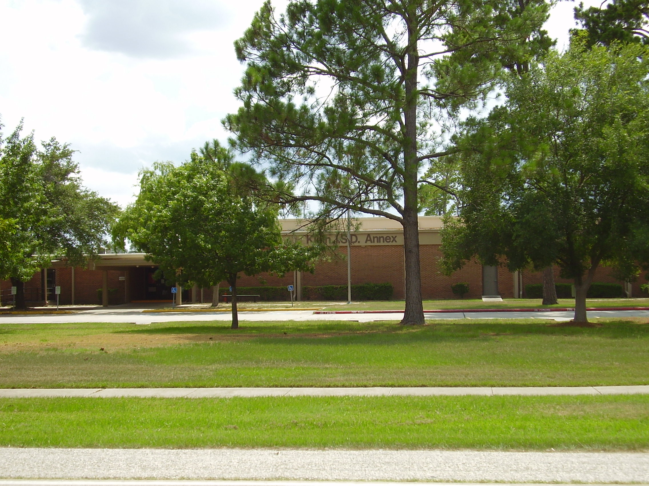 Klein Oak High School - Wikipedia